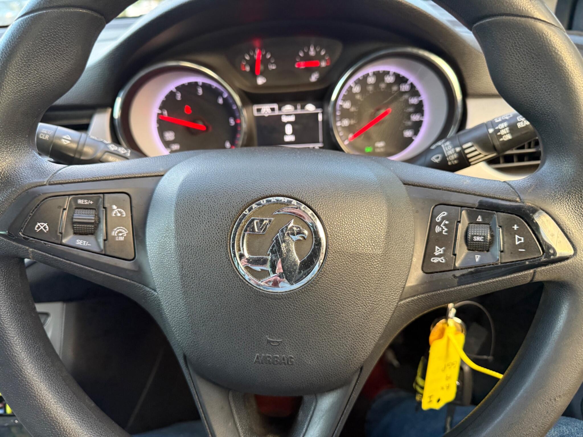Vauxhall Astra 1.6 CDTi BlueInjection SRi Nav Sports Tourer Auto Euro 6 (s/s) 5dr — photo 38 of 44